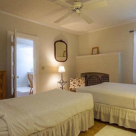 Casa 325 Guesthouse Key West Room photo