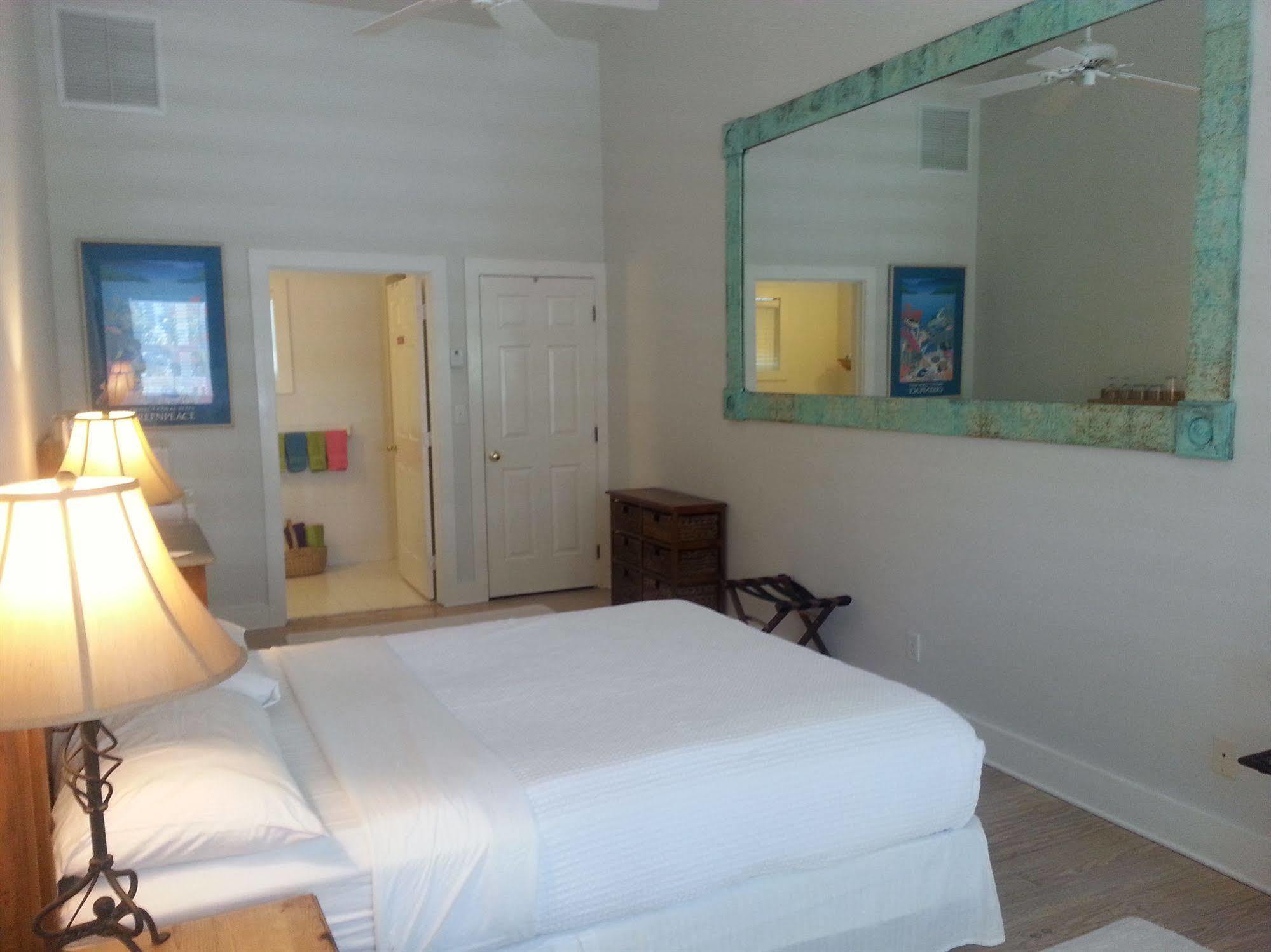 Casa 325 Guesthouse Key West Exterior photo